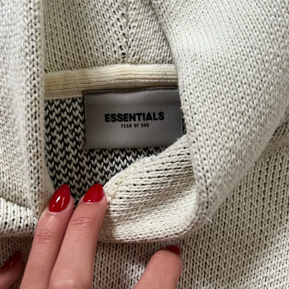 essentials sweater material sweatshirt - Picture 3 of 3